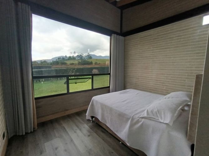 Casa de 5 alcobas en venta en El Tambo, La Ceja, 400 m² · foto 23 de 24