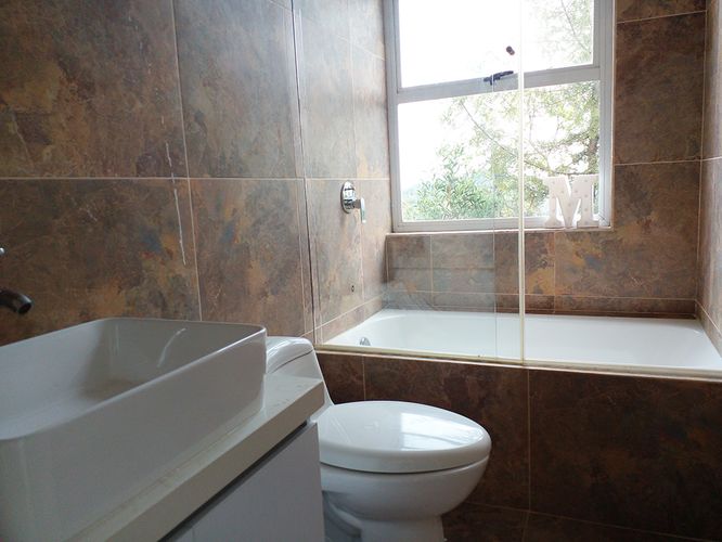 Casa de 5 alcobas en venta en Loma Del Escobero, Envigado, 560 m² · foto 16 de 18