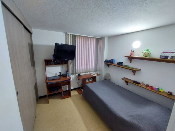 Apartamento de 3 alcobas en venta en Calasanz, Medellín, 67 m² · foto 10 de 13