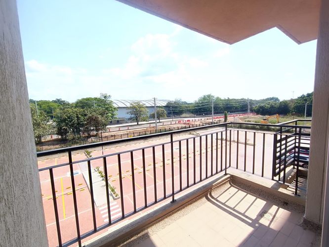 Apartamento de 2 alcobas en venta en Las Palmas, Ricaurte, 58 m² · foto 2 de 24