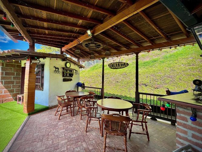 Casa de 4 alcobas en venta en Sabaneta, Copacabana, 410 m² · foto 22 de 24