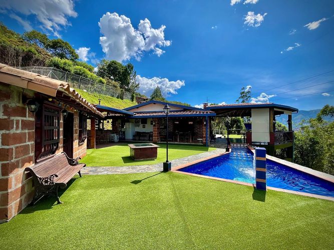 Finca en venta en Sabaneta, Copacabana, 410 m² · foto 23 de 24