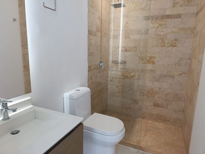 Apartamento de 1 alcoba en venta en El Poblado, Medellín, 85 m² · foto 12 de 13
