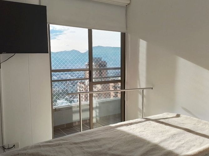 Apartamento de 3 alcobas en arriendo en Los Balsos, Medellín, 90 m² · foto 2 de 17
