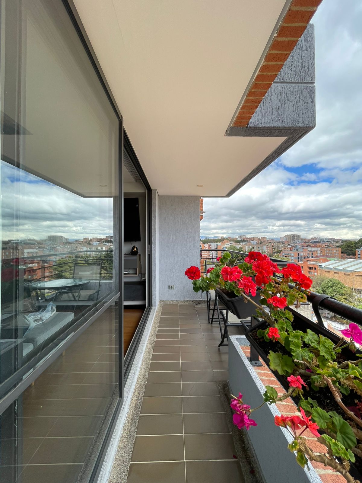 Apartamento en venta en Cedritos, Bogotá · foto 3 de 12