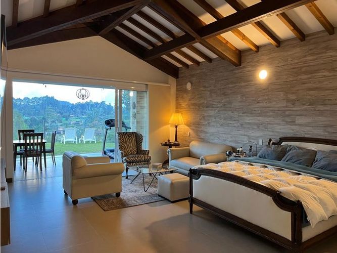 Casa de 4 alcobas en venta en Pantanillo, El Retiro, 550 m² · foto 2 de 16