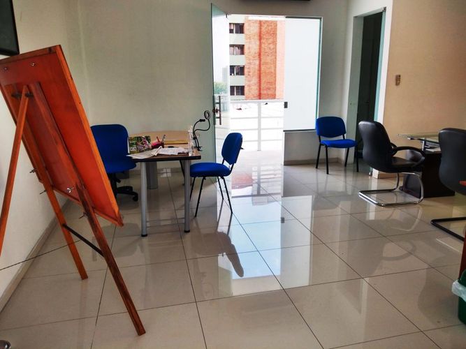 Edificio en venta en Los Cambulos, Cali, 1300 m² · foto 20 de 24