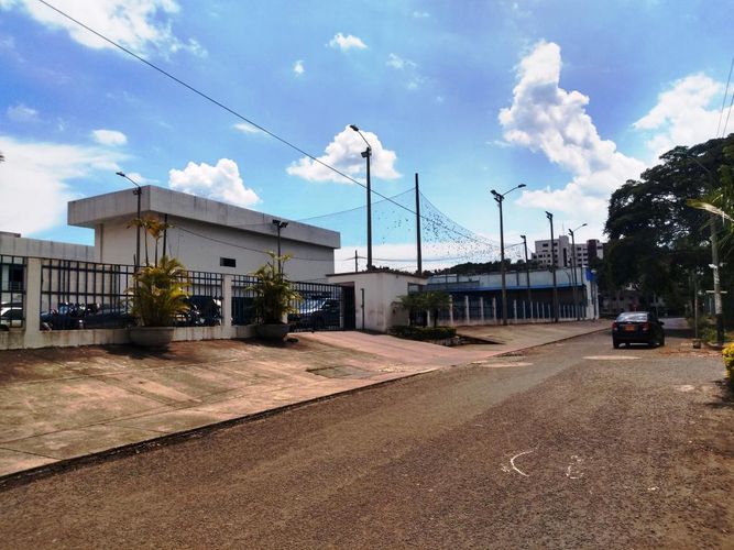 Edificio en venta en Los Cambulos, Cali, 1300 m² · foto 23 de 24
