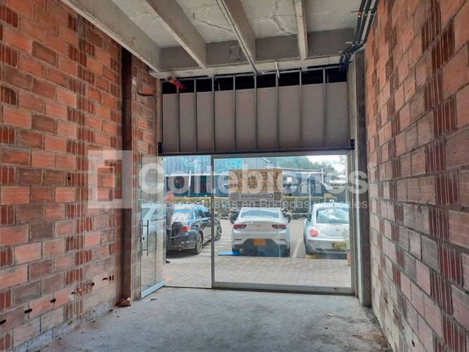 Local en venta en El Porvenir, Rionegro, 29 m² · foto 4 de 18