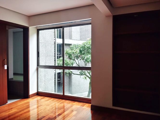 Apartamento de 3 alcobas en arriendo en El Poblado, Medellín, 233 m² · foto 8 de 18