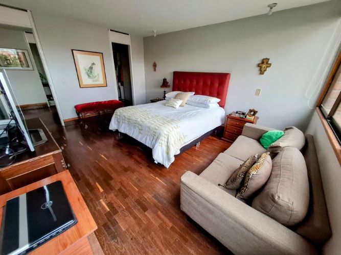 Apartamento de 2 alcobas en venta en El Poblado, Medellín, 174 m² · foto 14 de 24