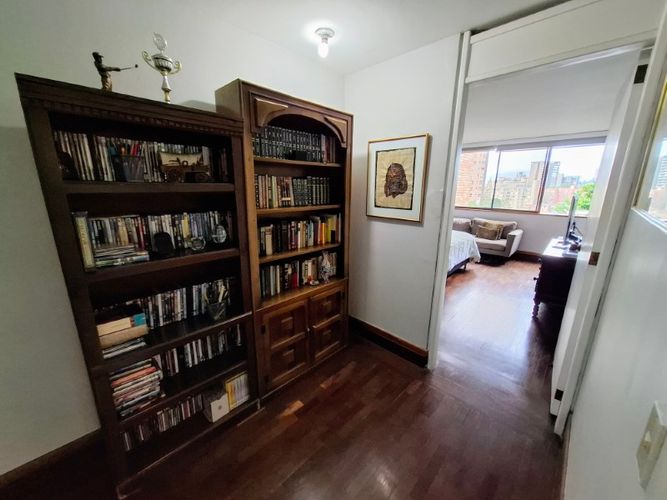 Apartamento de 2 alcobas en venta en El Poblado, Medellín, 174 m² · foto 15 de 24