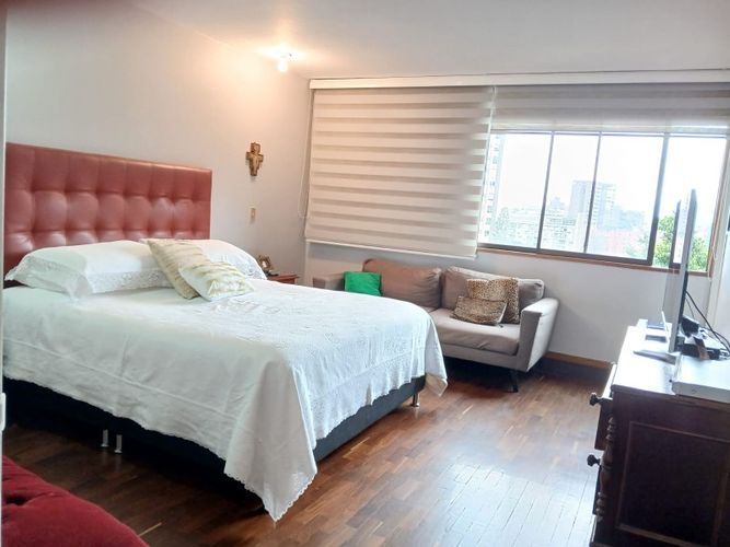 Apartamento de 2 alcobas en venta en El Poblado, Medellín, 174 m² · foto 21 de 24
