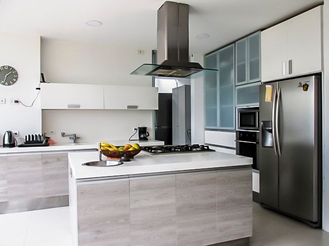 Casa de 4 alcobas en arriendo en Los Balsos, Medellín, 450 m² · foto 2 de 18
