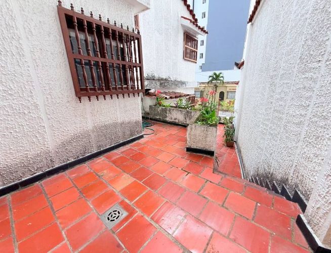 Casa de 6 alcobas en venta en Cabecera Del Llano, Bucaramanga, 540 m² · foto 15 de 18