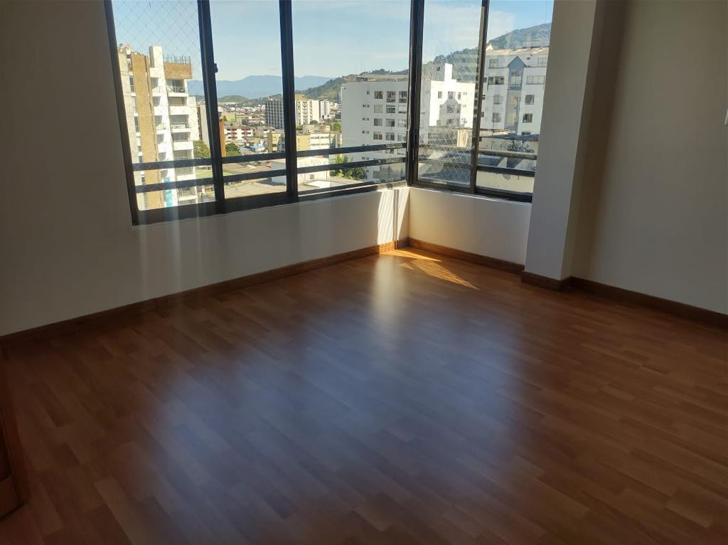 Apartamento en venta en Los Alpes, Pereira · foto 23 de 24