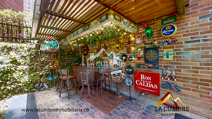 Casa de 3 alcobas en arriendo en Loma Benedictinos, Envigado, 516 m² · foto 19 de 24