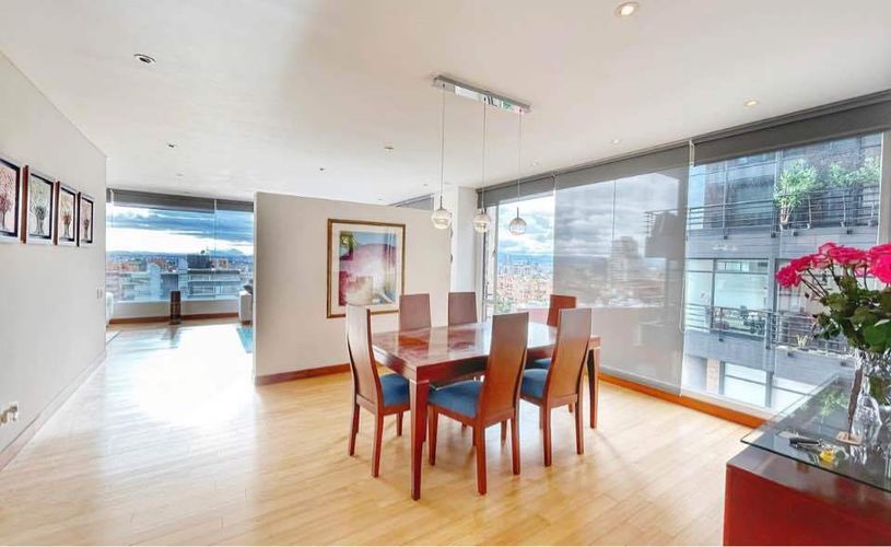 Apartamento en venta en El Refugio, Bogotá · foto 3 de 14