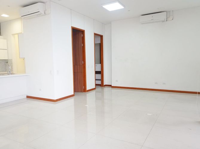 Apartamento de 2 alcobas en arriendo en El Poblado, Medellín, 147 m² · foto 4 de 18