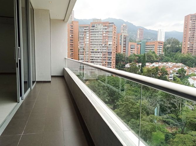 Apartamento de 2 alcobas en arriendo en El Poblado, Medellín, 147 m² · foto 18 de 18
