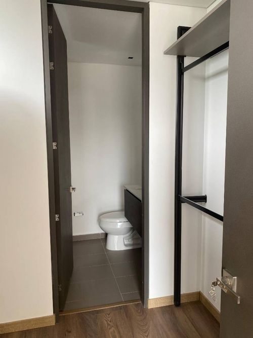 Apartamento de 2 alcobas en arriendo en San Lucas, Medellín, 143 m² · foto 9 de 21