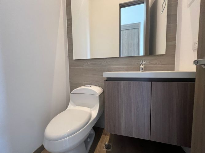 Apartamento de 2 alcobas en arriendo en El Poblado, Medellín, 105 m² · foto 15 de 15