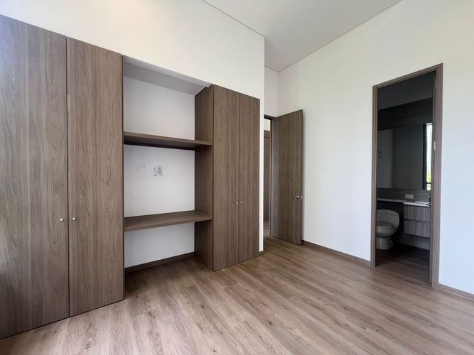 Apartamento de 2 alcobas en arriendo en El Poblado, Medellín, 105 m² · foto 13 de 15