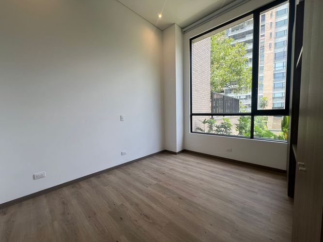 Apartamento de 2 alcobas en arriendo en El Poblado, Medellín, 105 m² · foto 11 de 15