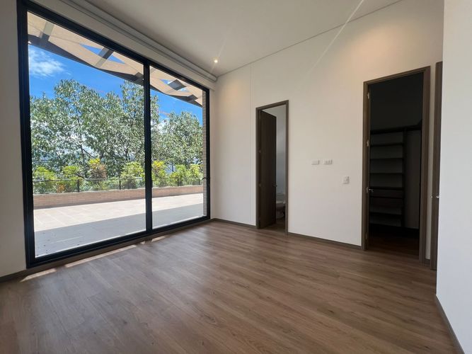 Apartamento de 2 alcobas en arriendo en El Poblado, Medellín, 105 m² · foto 12 de 15