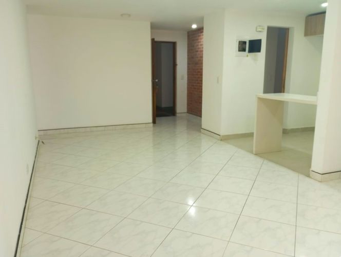 Apartamento de 3 alcobas en arriendo en El Poblado, Medellín, 98 m² · foto 5 de 11
