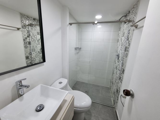 Apartamento de 3 alcobas en arriendo en El Poblado, Medellín, 98 m² · foto 11 de 11