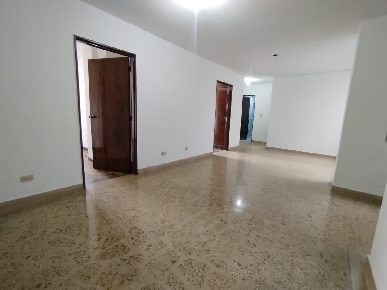 Apartamento en venta en La Candelaria, Medellín · foto 6 de 24