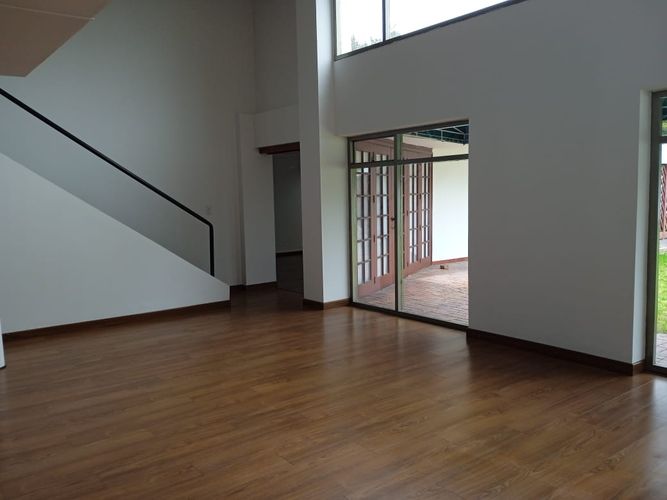 Casa de 5 alcobas en venta en Santa Ana Oriental, Bogotá, 427 m² · foto 17 de 24