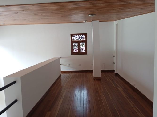 Casa de 5 alcobas en venta en Santa Ana Oriental, Bogotá, 427 m² · foto 20 de 24