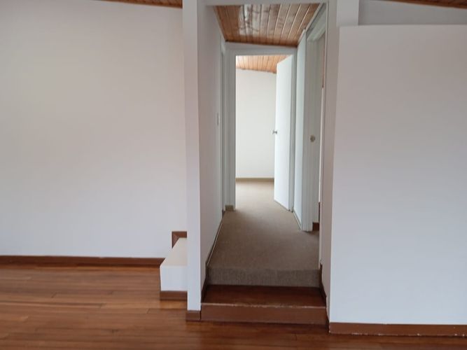 Casa de 5 alcobas en venta en Santa Ana Oriental, Bogotá, 427 m² · foto 22 de 24