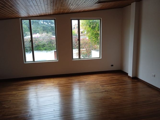 Casa de 5 alcobas en venta en Santa Ana Oriental, Bogotá, 427 m² · foto 24 de 24