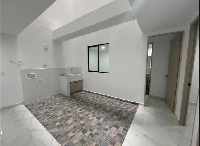 Apartamento de 3 alcobas en venta en San Juan Bautista, Itagüí, 67 m² · foto 2 de 24