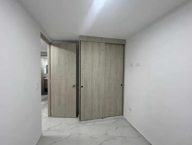 Apartamento de 3 alcobas en venta en San Juan Bautista, Itagüí, 67 m² · foto 12 de 24
