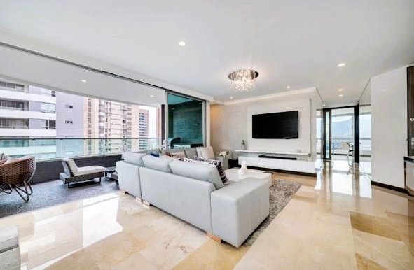 Apartamento en arriendo en El Poblado, Medellín · foto 3 de 16