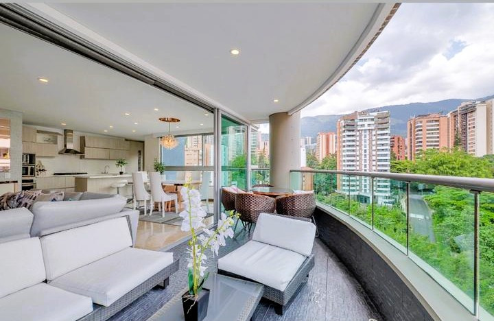 Apartamento en arriendo en El Poblado, Medellín · foto 9 de 16