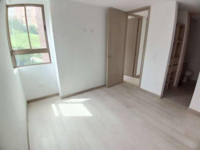 Apartamento de 3 alcobas en arriendo en El Carmelo Ii, Sabaneta, 70 m² · foto 11 de 21