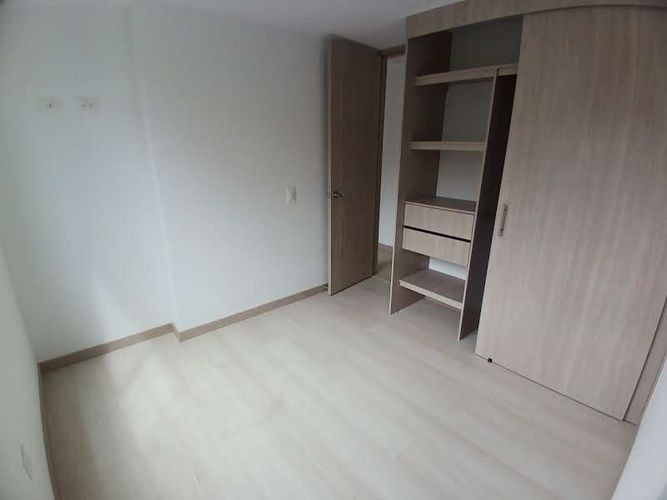 Apartamento de 3 alcobas en arriendo en El Carmelo Ii, Sabaneta, 70 m² · foto 16 de 21