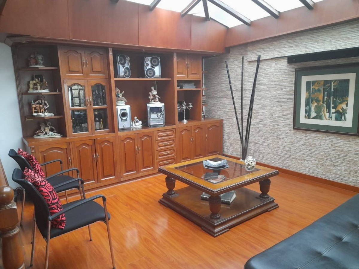 Casa en venta en Monaco, Bogotá · foto 8 de 24