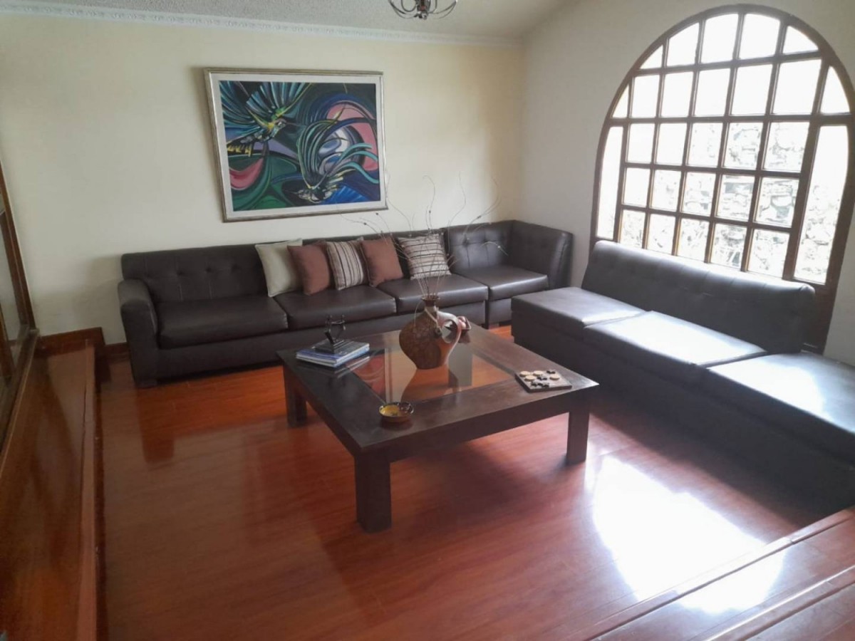 Casa en venta en Monaco, Bogotá · foto 9 de 24
