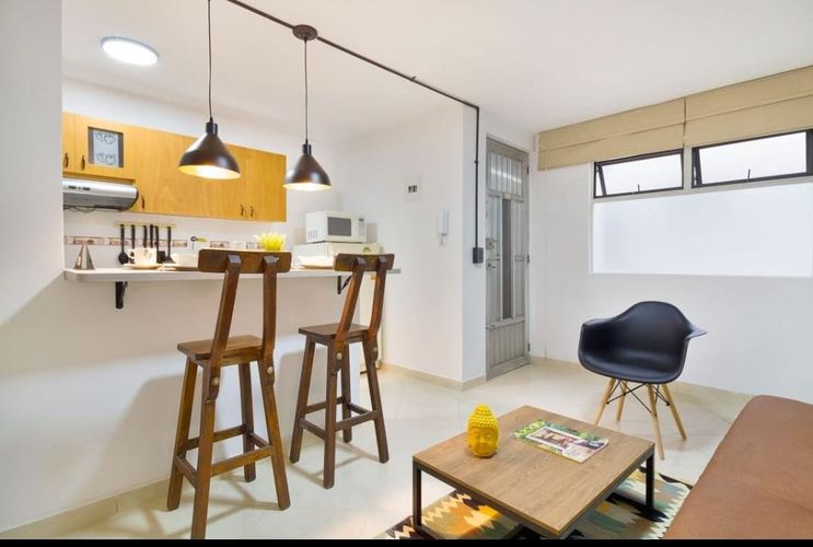 Edificio en venta en Laureles, Medellín, 50 m² · foto 4 de 9