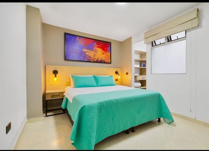 Edificio en venta en Laureles, Medellín, 50 m² · foto 6 de 9