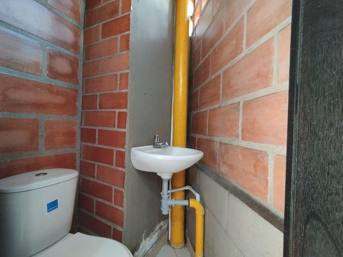 Local en arriendo en Camino Verde, Envigado, 30 m² · foto 10 de 12