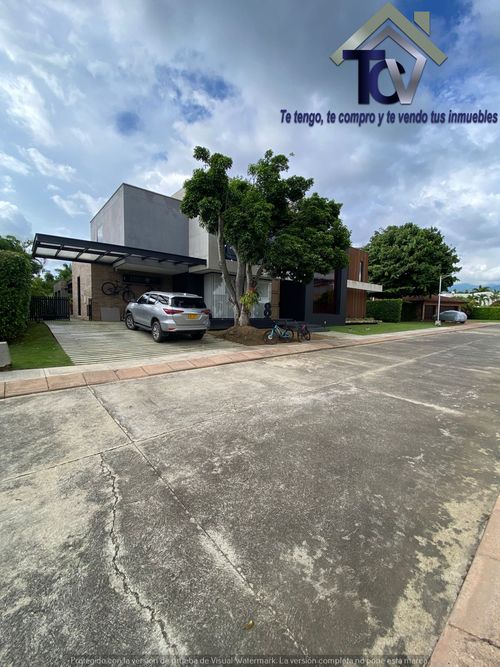 Casa de 5 alcobas en venta en Ruitoque Bajo, Floridablanca, 640 m² · foto 3 de 23