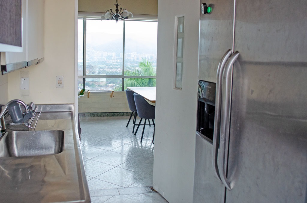 Apartamento en venta en El Poblado, Medellín · foto 6 de 12