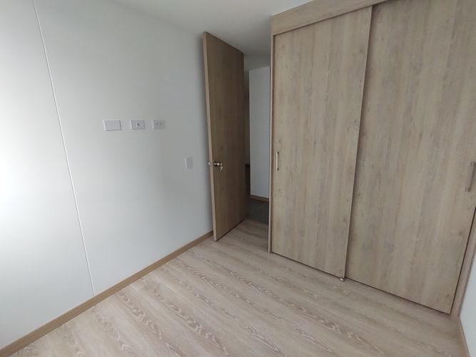 Apartamento de 2 alcobas en arriendo en Santa Fe, Medellín, 75 m² · foto 7 de 14